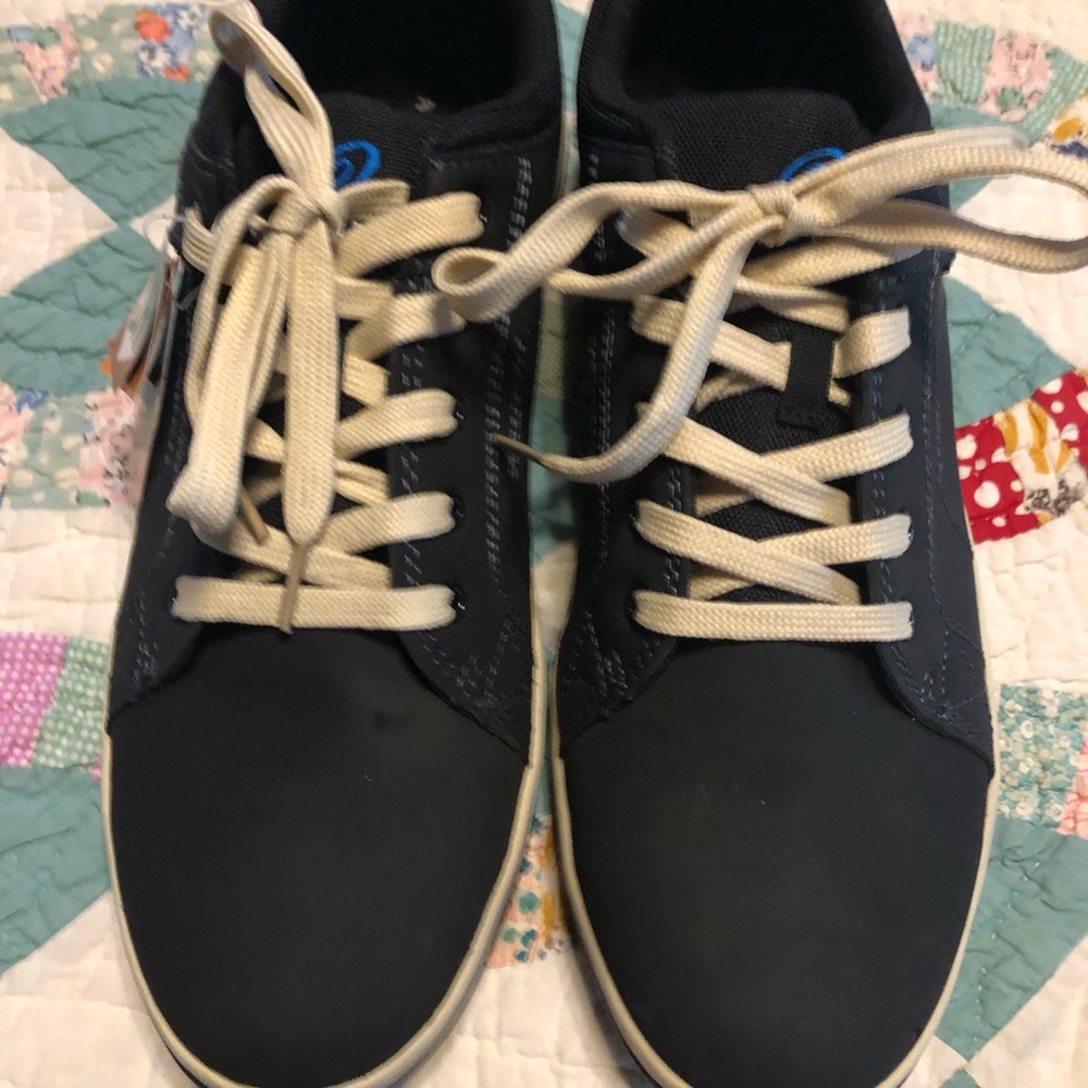 Nautilus Slip Resistant work toe safety footwear new with tags shoes. Size 12